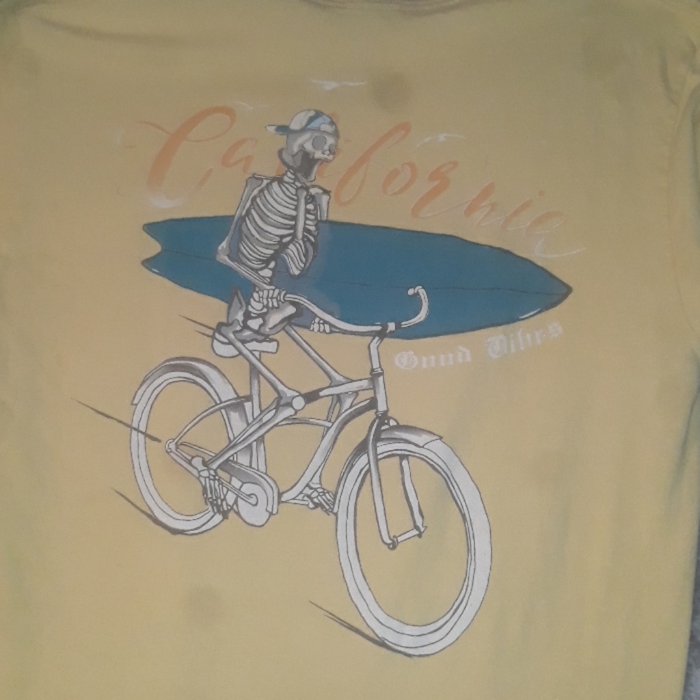 Yellow tshirt